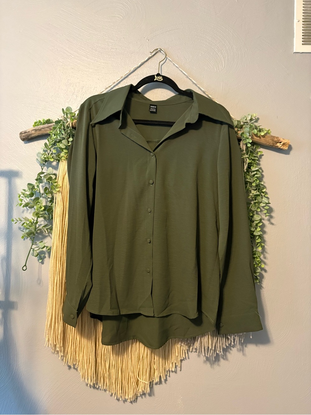 ⭐️4 for $40 ⭐️ Classic Button-Down Blouse Set in Olive Green and Dusty Rose - Picture 5 of 7